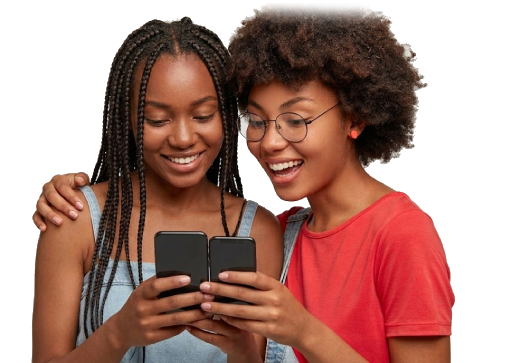 Dois amigos compartilhando conexão de internet Fibertoop